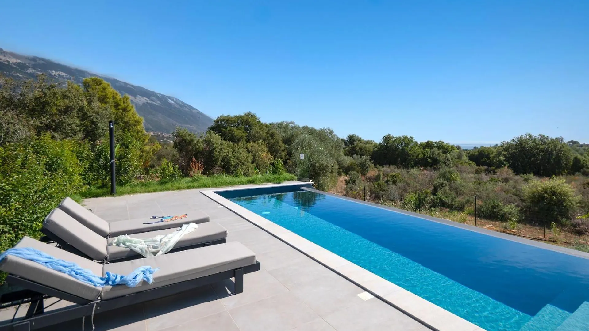 Villa Antreas Mentoros Karavados
